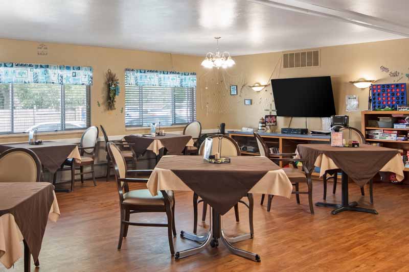 COLONIAL REHABILITATION AND NURSING, LLC nursing home in COLORADO SPRINGS, CO - Photo 4 of 5