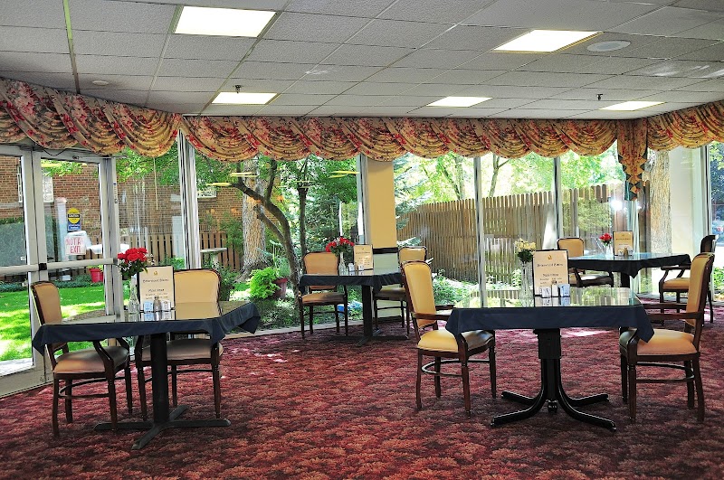 BRIARWOOD HEALTH CARE CENTER nursing home in DENVER, CO - Photo 4 of 10