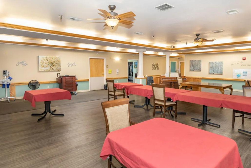 BERTHOUD CARE AND REHABILITATION nursing home in BERTHOUD, CO - Photo 4 of 10