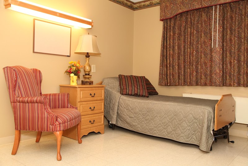 GARDEN TERRACE ALZHEIMER'S CENTER OF EXCELLENCE nursing home in AURORA, CO - Photo 5 of 10