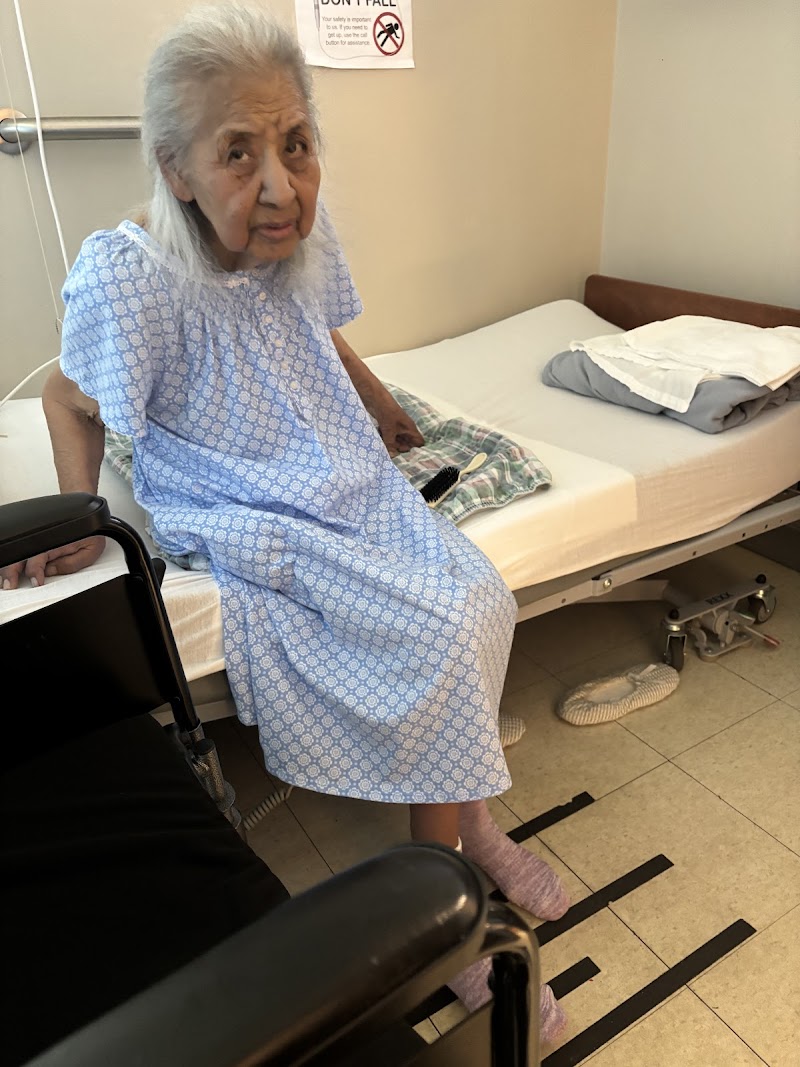 RIDGEVIEW POST ACUTE nursing home in COMMERCE CITY, CO - Photo 2 of 2