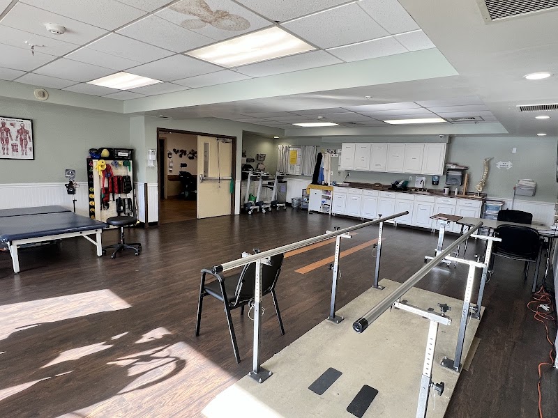 CRESTMOOR CARE CENTER nursing home in DENVER, CO - Photo 3 of 5