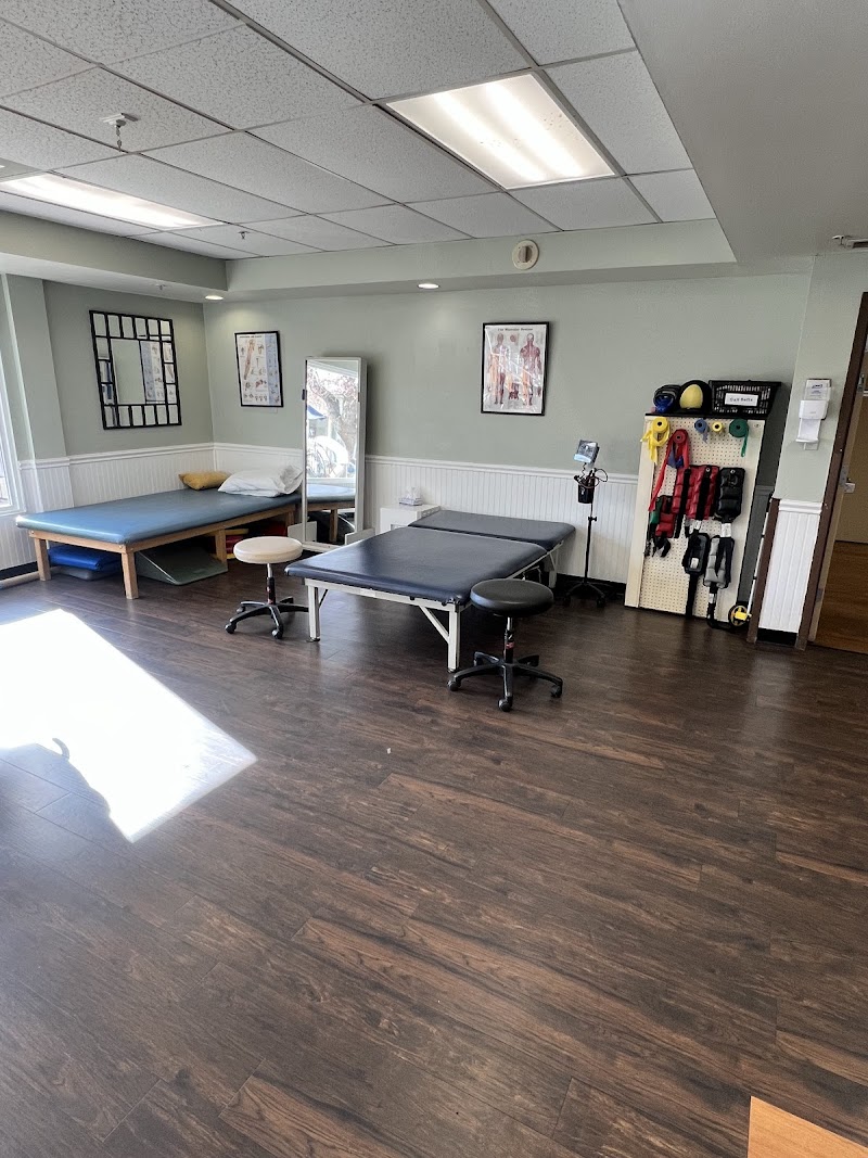 CRESTMOOR CARE CENTER nursing home in DENVER, CO - Photo 5 of 5