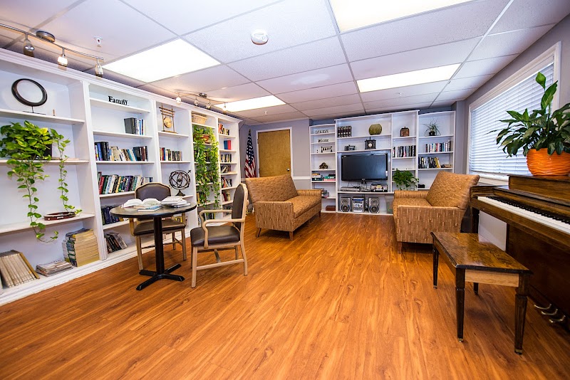 UPTOWN CARE CENTER nursing home in DENVER, CO - Photo 3 of 10