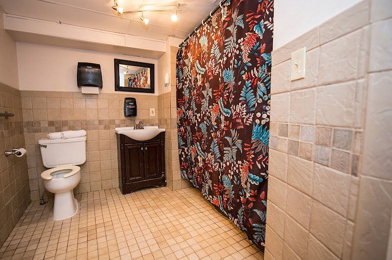 UPTOWN CARE CENTER nursing home in DENVER, CO - Photo 5 of 10