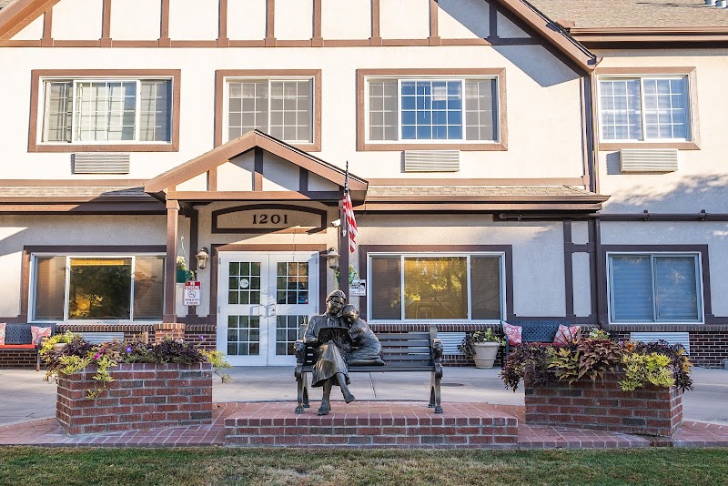 SHARMAR VILLAGE SENIOR CARE COMMUNITY nursing home in PUEBLO, CO - Photo 3 of 5