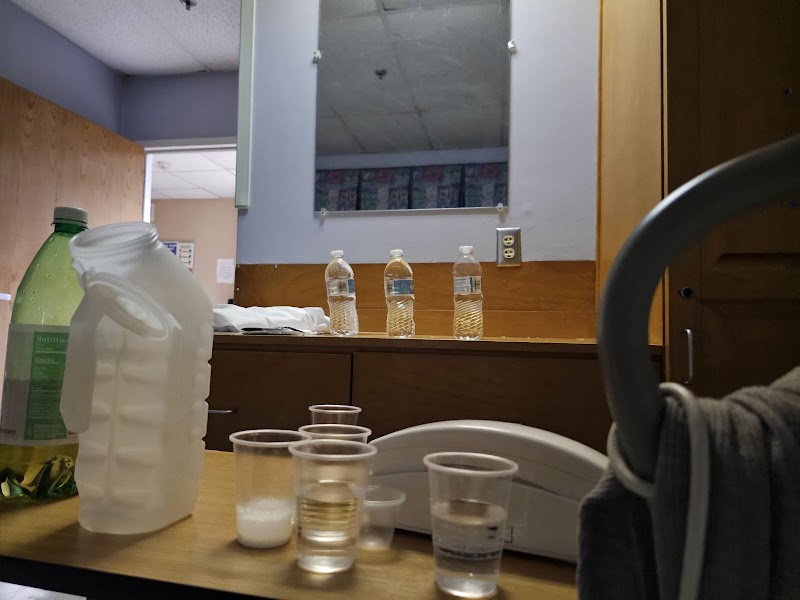 WINDSOR HEALTH AND REHABILITATION CENTER, LLC nursing home in WINDSOR, CT - Photo 3 of 5