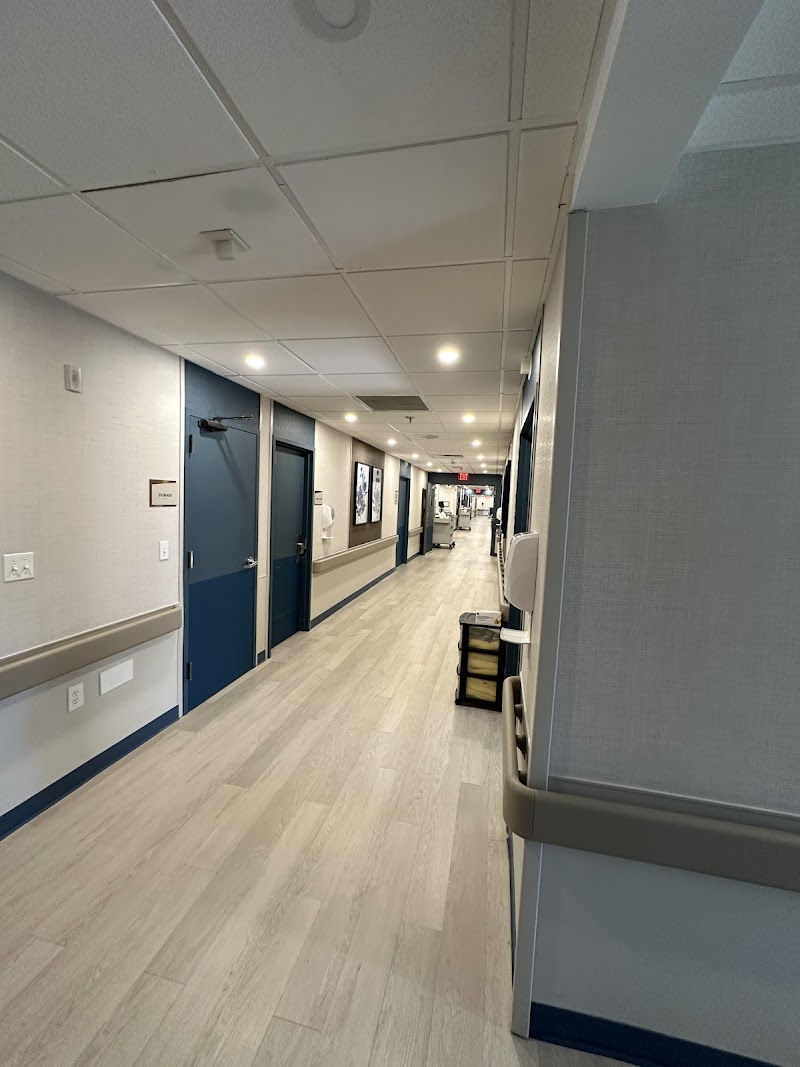 COMPLETE CARE AT MERIDEN nursing home in MERIDEN, CT - Photo 3 of 6