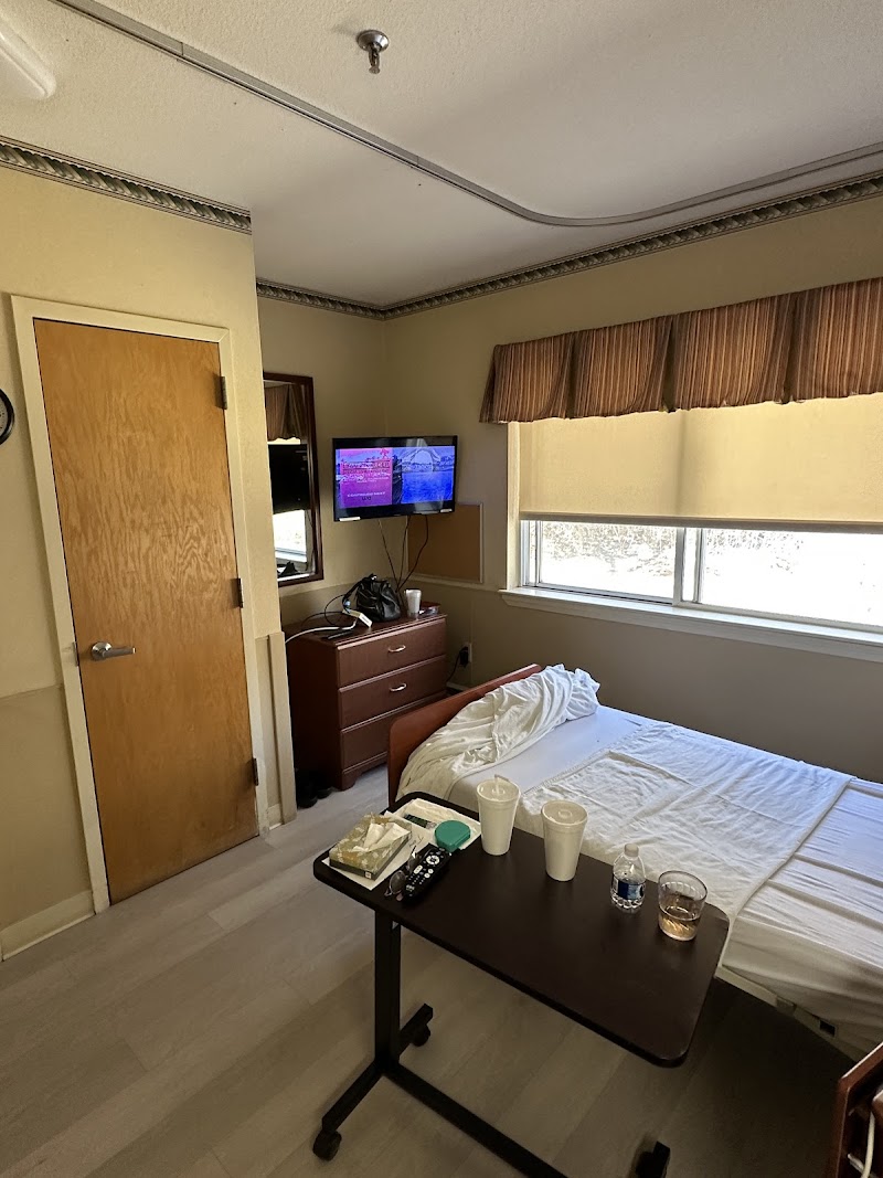 COMPLETE CARE AT MERIDEN nursing home in MERIDEN, CT - Photo 5 of 6