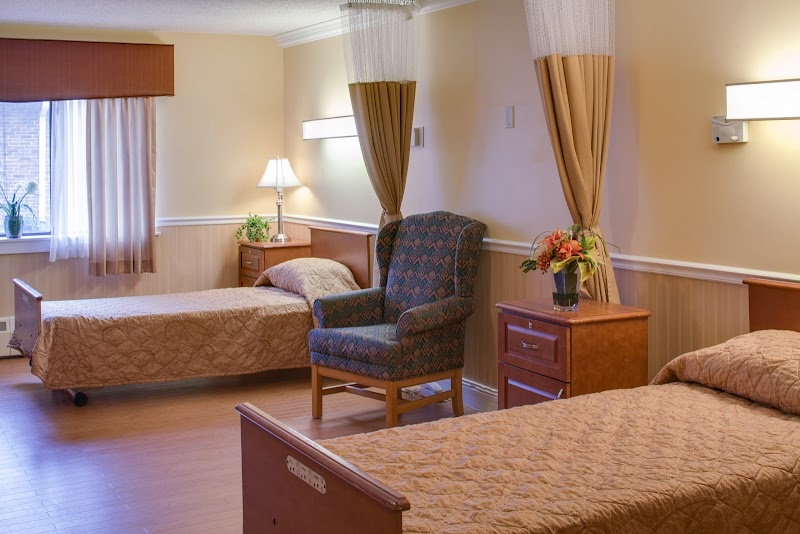 VILLAGE GREEN REHABILITATION AND HEALTHCARE CENTER nursing home in BRISTOL, CT - Photo 4 of 5