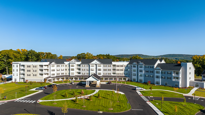 MCLEAN HEALTH CENTER nursing home in SIMSBURY, CT - Photo 3 of 10