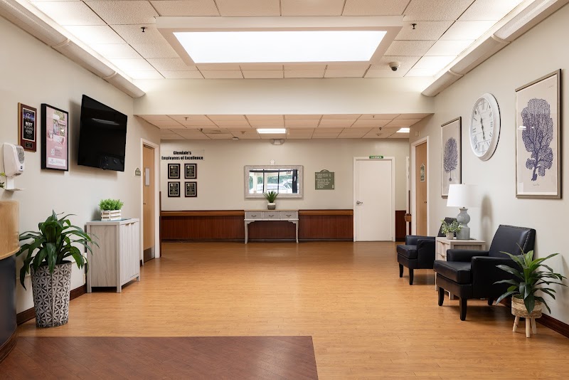 COMPLETE CARE AT GLENDALE nursing home in NAUGATUCK, CT - Photo 3 of 10