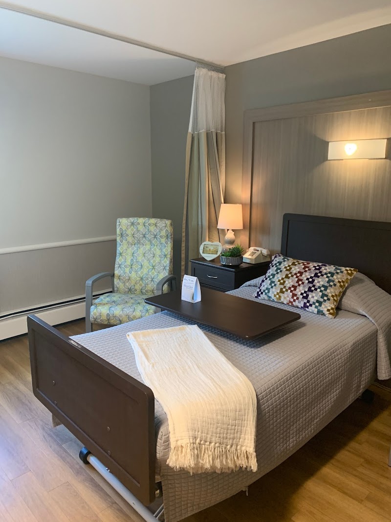 RIVER GLEN HEALTH CARE CENTER nursing home in SOUTHBURY, CT - Photo 5 of 10