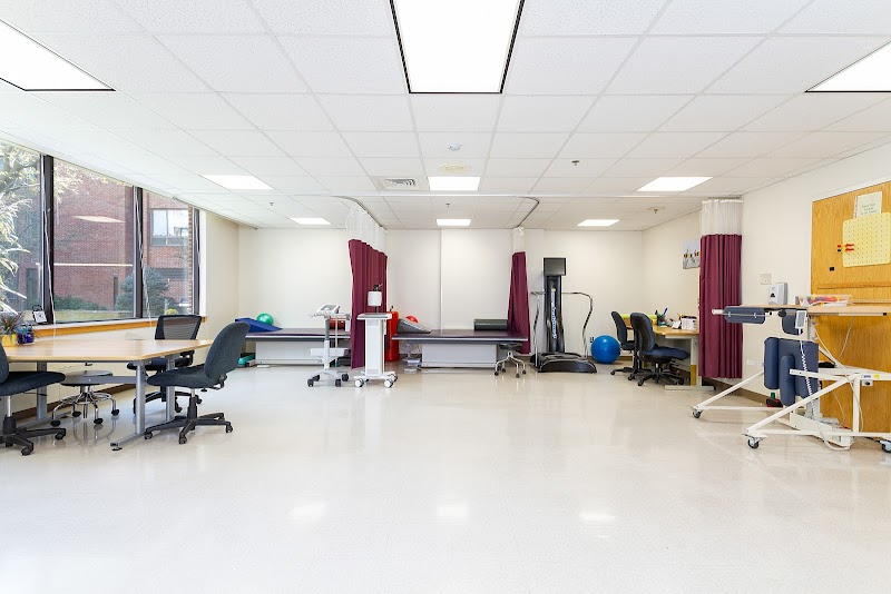 RIVERSIDE HEALTH & REHABILITATION nursing home in EAST HARTFORD, CT - Photo 4 of 5