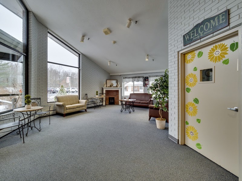 TOUCHPOINTS AT BLOOMFIELD nursing home in BLOOMFIELD, CT - Photo 4 of 10