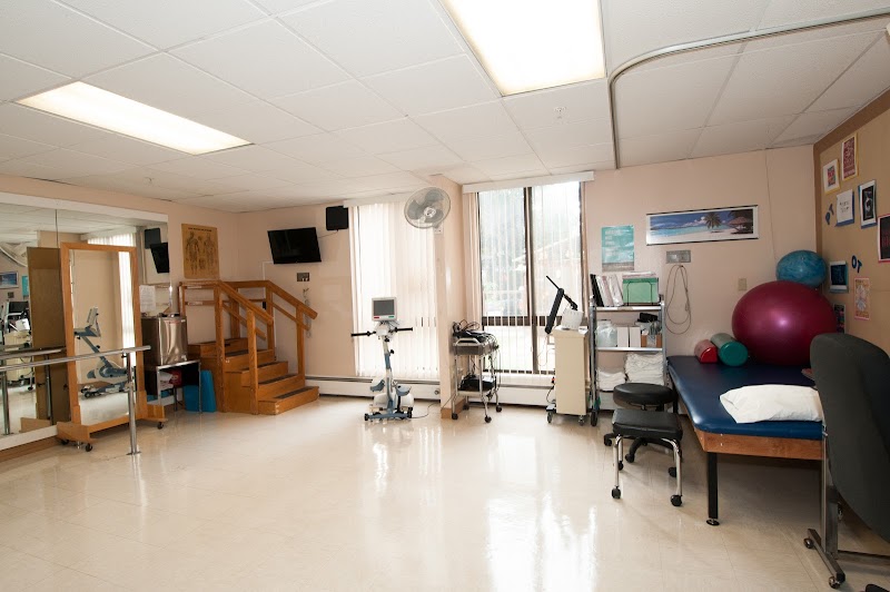 TRINITY HILL CARE CENTER nursing home in HARTFORD, CT - Photo 4 of 5