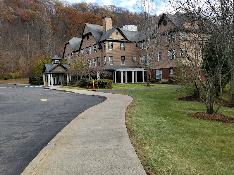 JEFFERSON HOUSE nursing home in NEWINGTON, CT - Photo 2 of 7