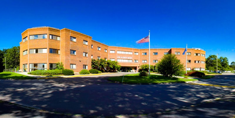 GLADEVIEW HEALTH CARE CENTER nursing home in OLD SAYBROOK, CT - Photo 2 of 5