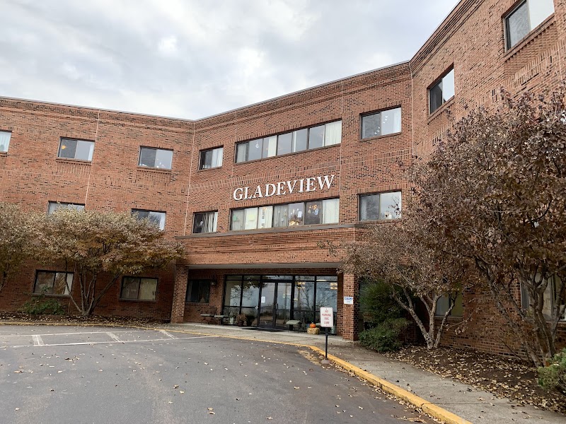 GLADEVIEW HEALTH CARE CENTER nursing home in OLD SAYBROOK, CT - Photo 4 of 5