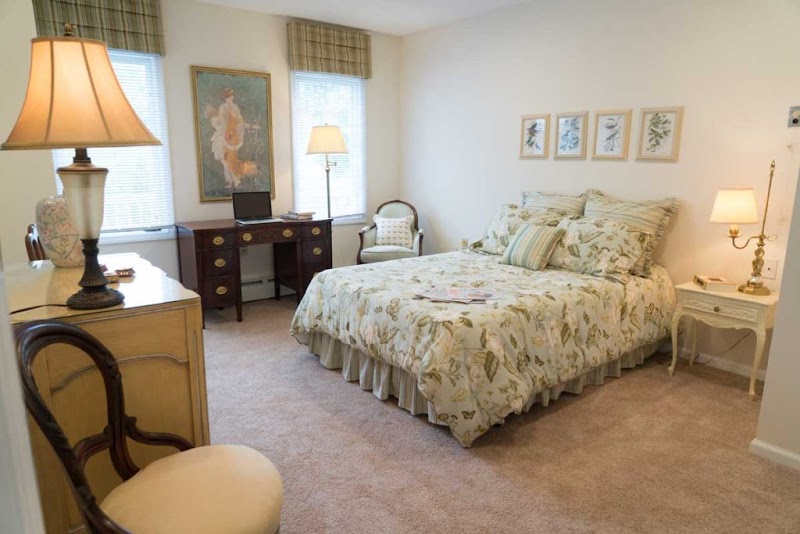 POMPERAUG WOODS HEALTH CENTER nursing home in SOUTHBURY, CT - Photo 3 of 10