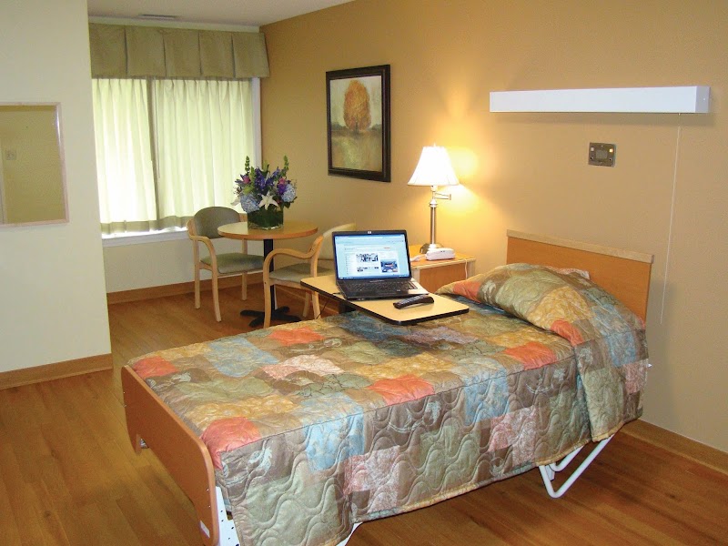 APPLE REHAB COCCOMO nursing home in MERIDEN, CT - Photo 2 of 5