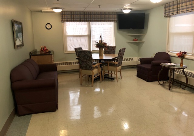 SHERIDEN WOODS HEALTH CARE CENTER INC nursing home in BRISTOL, CT - Photo 3 of 5