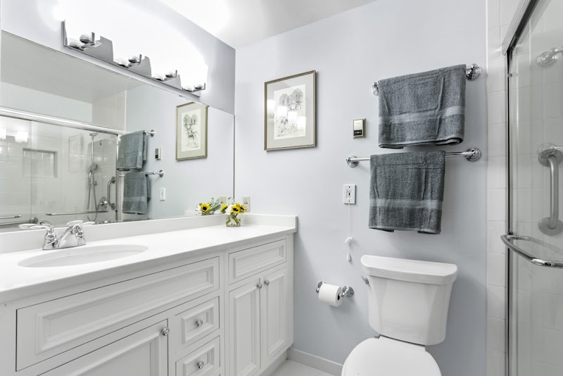 WAVENY CARE CENTER nursing home in NEW CANAAN, CT - Photo 4 of 10