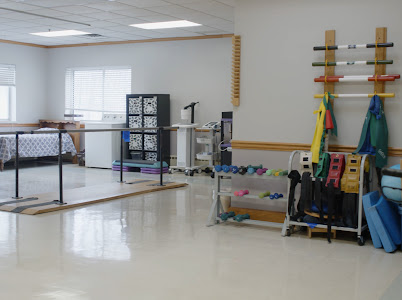 HAMDEN REHABILITATION & HEALTH CARE CENTER nursing home in HAMDEN, CT - Photo 4 of 5