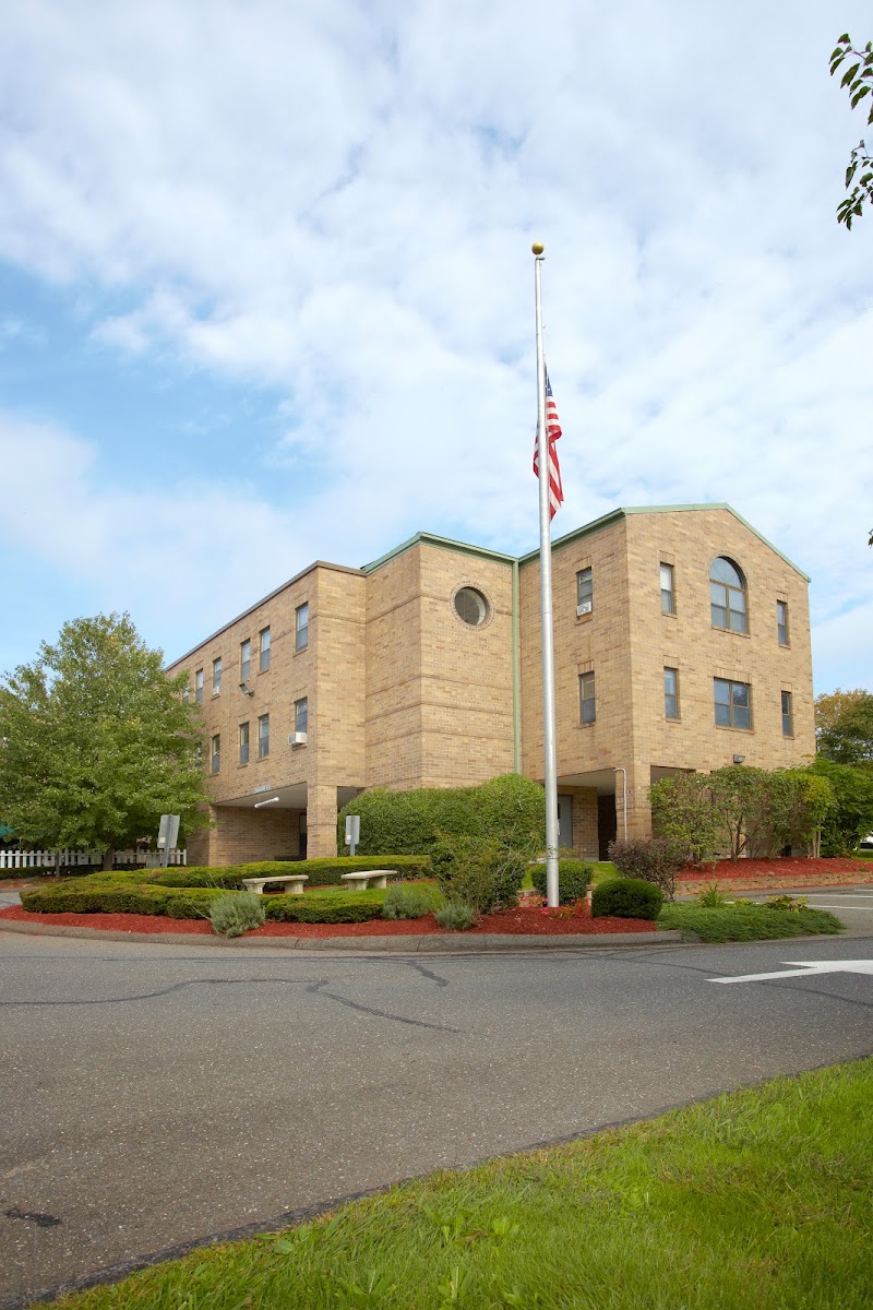 SHADY KNOLL CENTER FOR HEALTH & REHABILITATION nursing home in SEYMOUR, CT - Photo 2 of 5