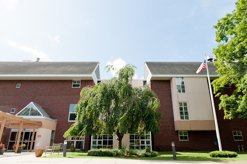 AUTUMN LAKE HEALTHCARE AT NORWALK nursing home in NORWALK, CT - Photo 4 of 5