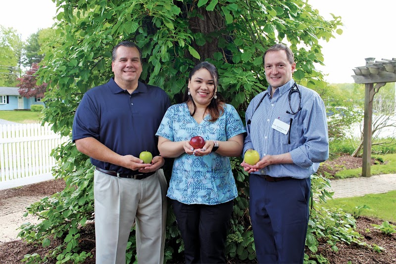 APPLE REHAB AVON nursing home in AVON, CT - Photo 2 of 5