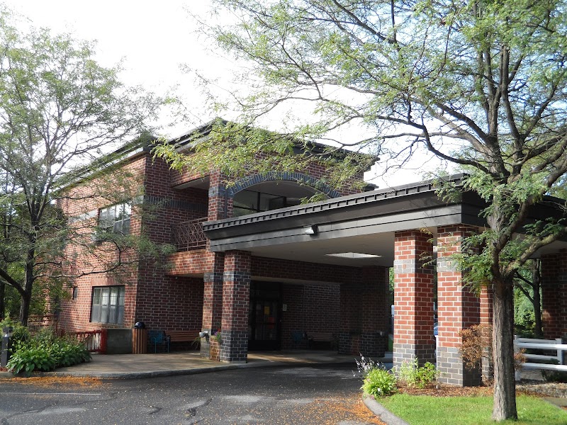 BEACON BROOK CENTER FOR HEALTH & REHABILITATION nursing home in NAUGATUCK, CT - Photo 2 of 3