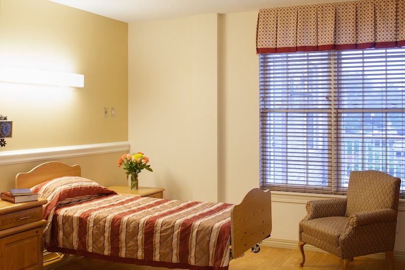 AUTUMN LAKE HEALTHCARE AT WEST HARTFORD nursing home in WEST HARTFORD, CT - Photo 4 of 5