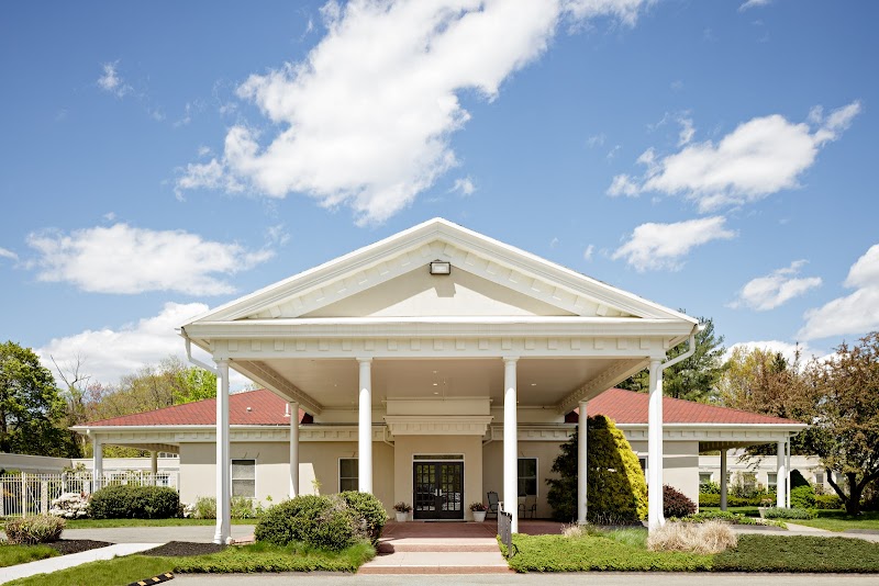 AUTUMN LAKE HEALTHCARE AT BUCKS HILL nursing home in WATERBURY, CT - Photo 2 of 10