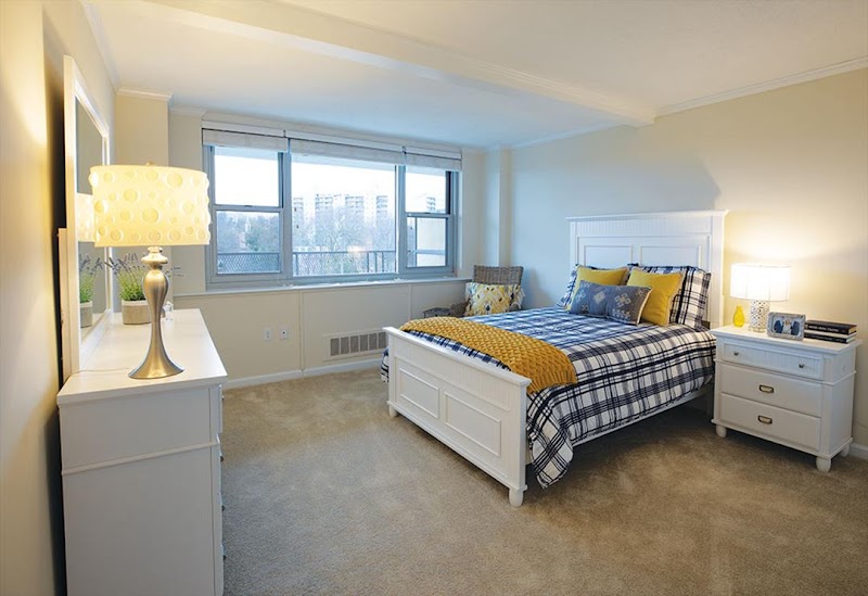 SPRINGS AT 3030 PARK, THE nursing home in BRIDGEPORT, CT - Photo 3 of 10