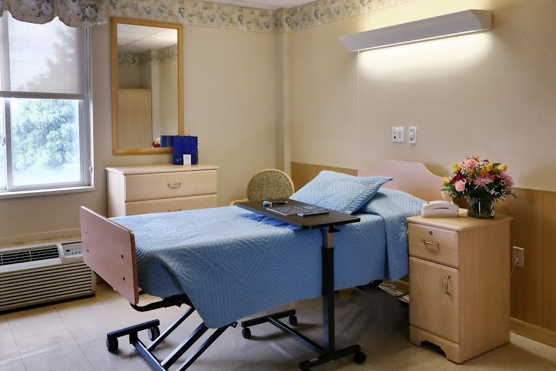 COMPLETE CARE AT HILLSIDE LLC nursing home in WILMINGTON, DE - Photo 4 of 10