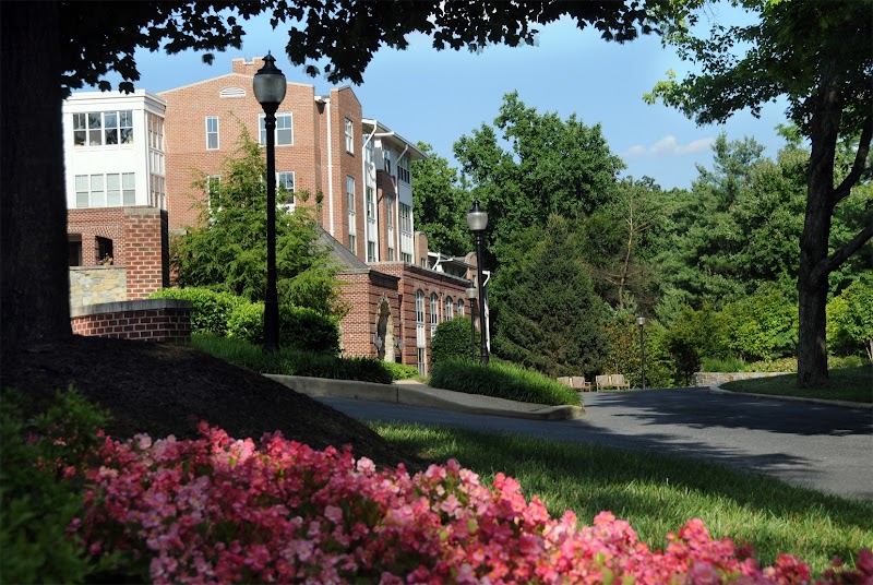 INGLESIDE AT ROCK CREEK nursing home in WASHINGTON, DC - Photo 5 of 10