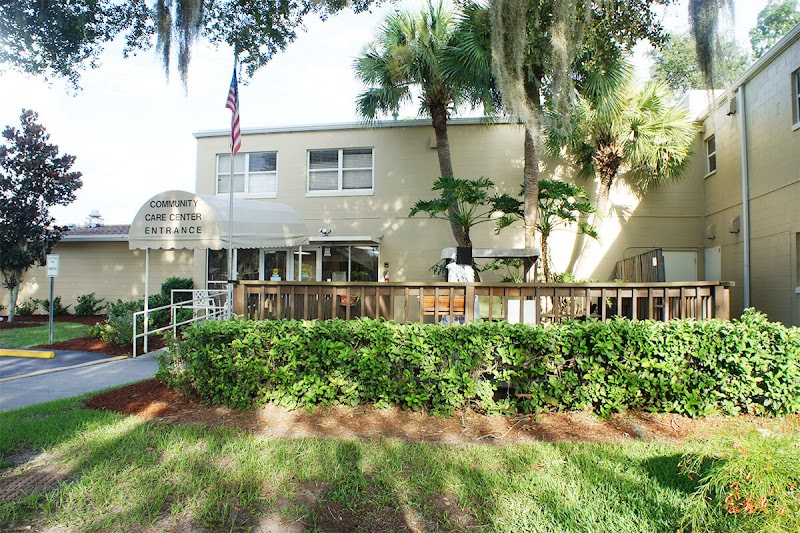 COMMUNITY CONVALESCENT CENTER nursing home in PLANT CITY, FL - Photo 3 of 5