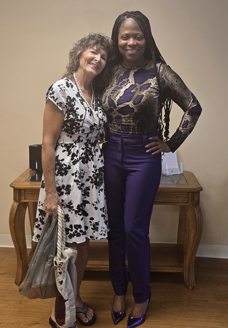 COMMUNITY CONVALESCENT CENTER nursing home in PLANT CITY, FL - Photo 5 of 5