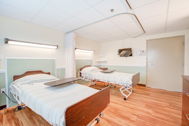 BEACHSIDE CENTER FOR REHABILITATION AND NURSING nursing home in NEW SMYRNA BEACH, FL - Photo 4 of 10