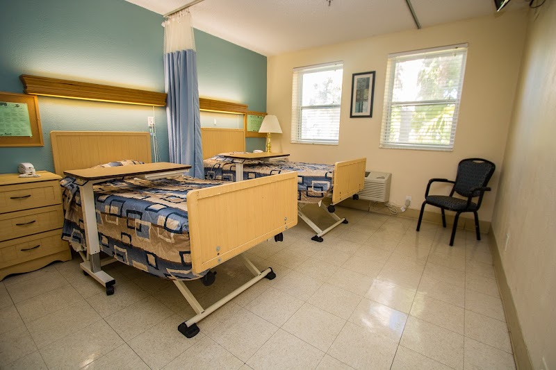 SHORE ACRES CARE CENTER AND REHAB nursing home in SAINT PETERSBURG, FL - Photo 3 of 5