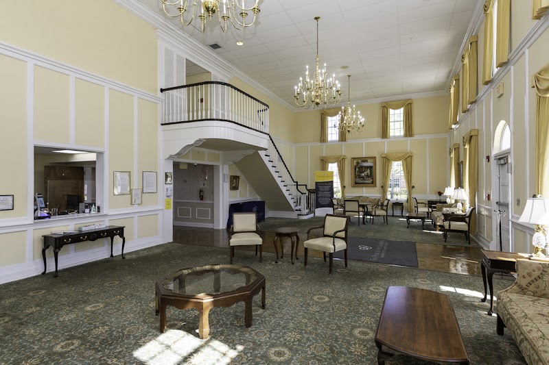 PEARL AT FORT LAUDERDALE REHABILITATION AND NURSIN nursing home in FORT LAUDERDALE, FL - Photo 3 of 5