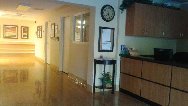 SARASOTA HEALTH AND REHABILITATION CENTER nursing home in SARASOTA, FL - Photo 2 of 5