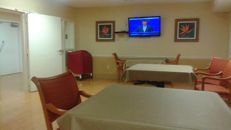 SARASOTA HEALTH AND REHABILITATION CENTER nursing home in SARASOTA, FL - Photo 4 of 5