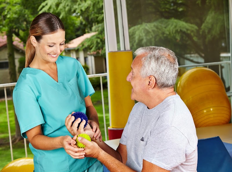 PLANTATION NURSING & REHABILITATION CENTER nursing home in PLANTATION, FL - Photo 2 of 6