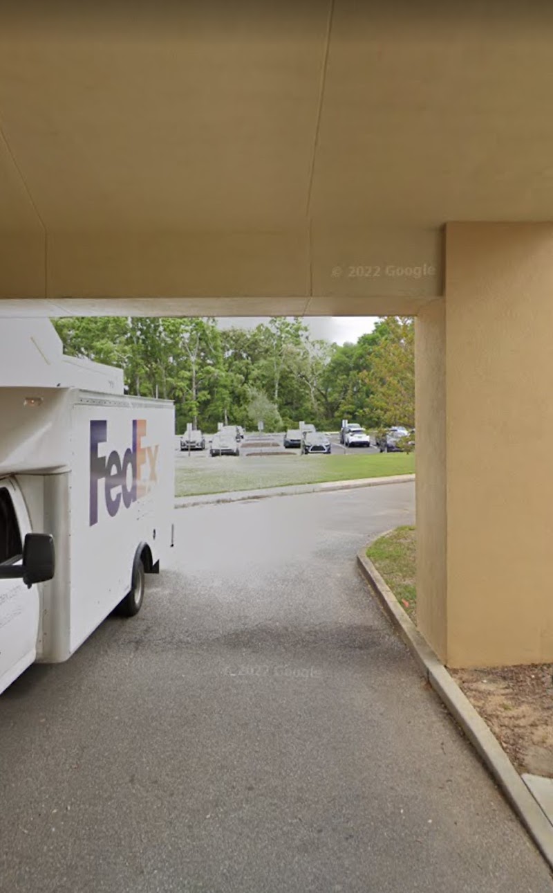 EMERALD COAST CENTER nursing home in FORT WALTON BEACH, FL - Photo 2 of 6