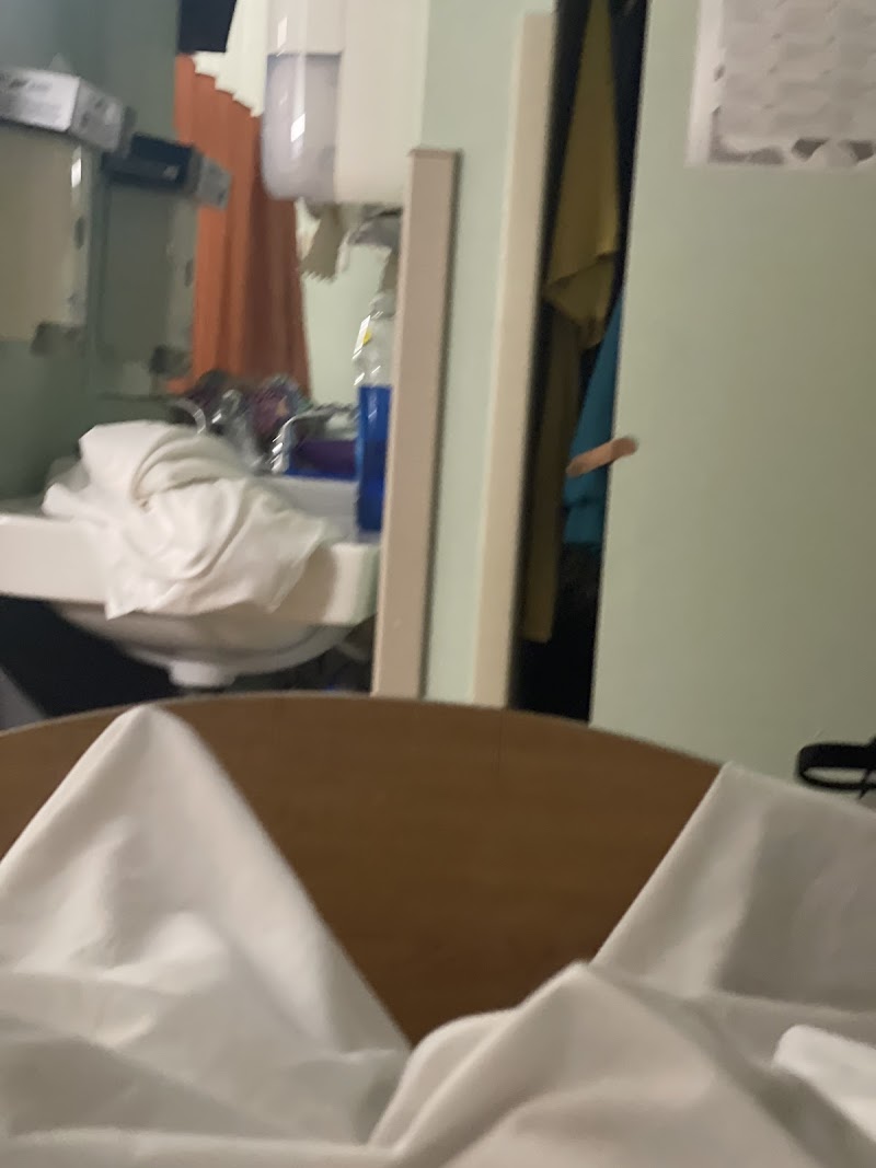 SOUTHERN PINES NURSING CENTER nursing home in NEW PORT RICHEY, FL - Photo 5 of 5