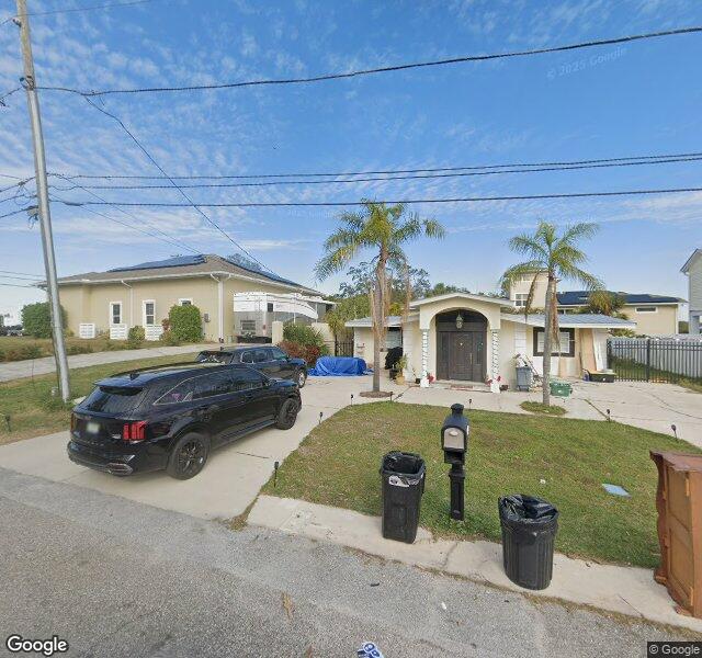 TARPON BAYOU CENTER nursing home in TARPON SPRINGS, FL - Photo 2 of 2