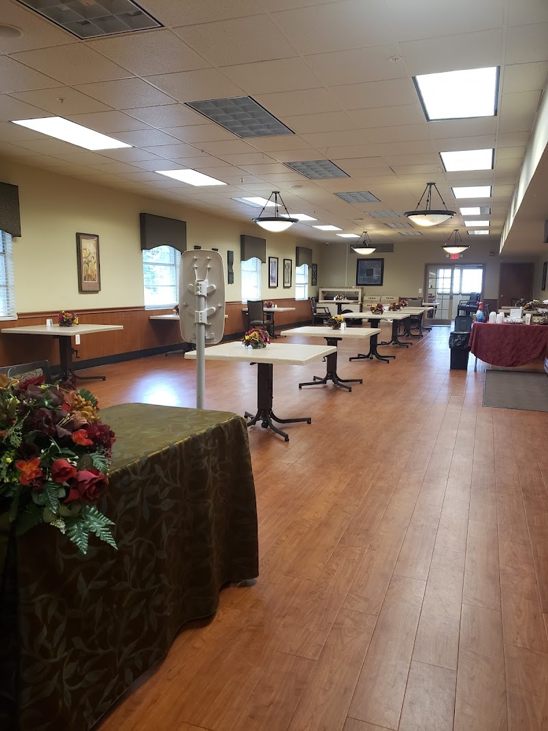 BROOKSVILLE HEALTHCARE CENTER nursing home in BROOKSVILLE, FL - Photo 4 of 5
