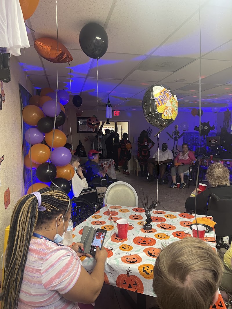 MARTIN COAST CENTER FOR REHABILITATION AND HEALTHC nursing home in HOBE SOUND, FL - Photo 3 of 5